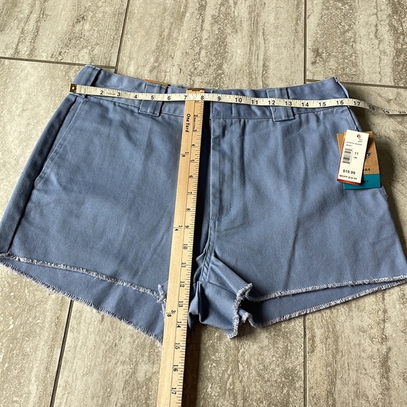 Di lies,Juniors blue short,2front slide pockets,2back pockets,high rise,twill - Picture 13 of 16